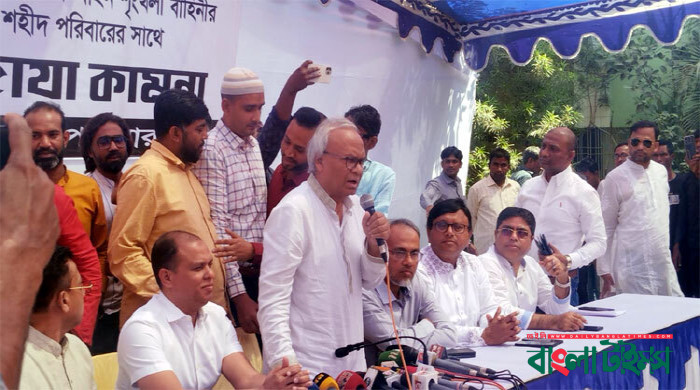 নির্বাচন নিয়ে গড়িমসি করলে সরকারের প্রতি জনগণের অনাস্থা আসবে: রিজভী